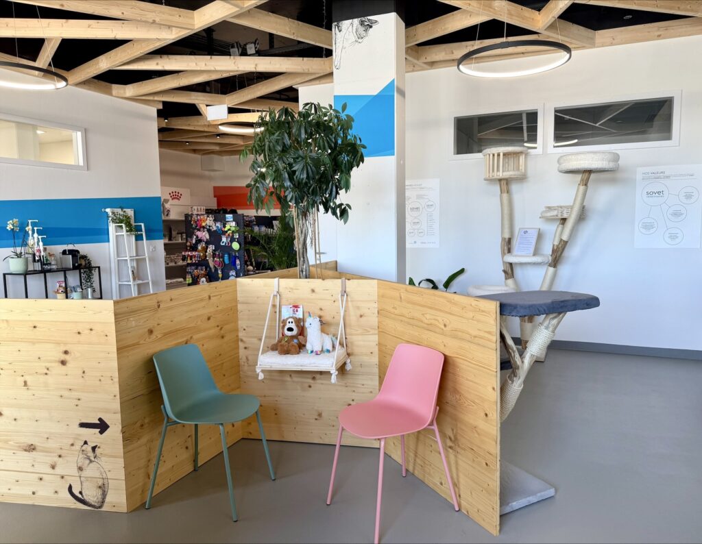 Salle d'attente sovet vétérinaires à Cossonay